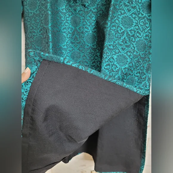 Classy Short Kurta - Picture 9 of 10